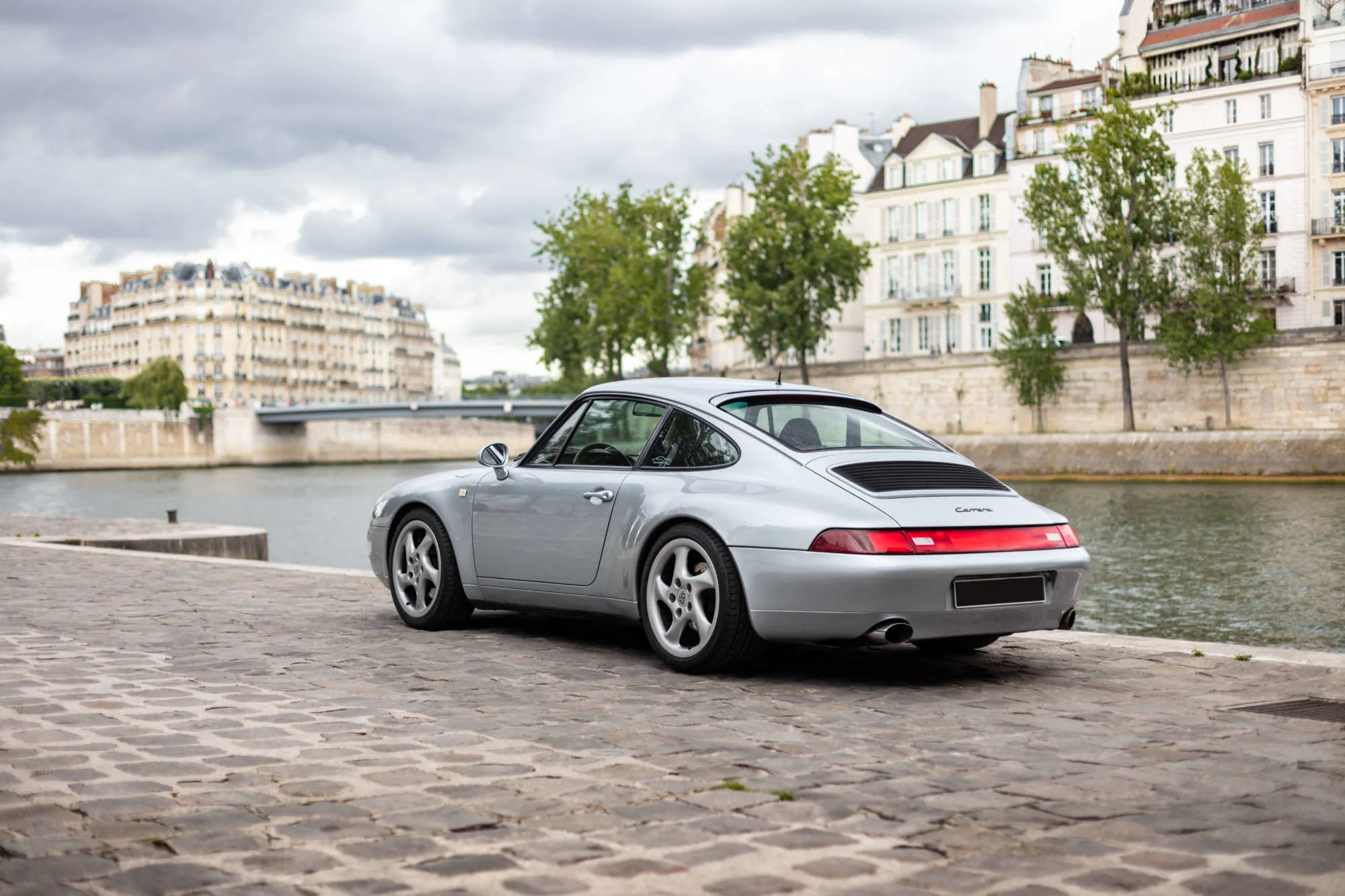 Porsche-993-Carrera-8-2000x1333-2 Silver Porsche 911 993 Carrera